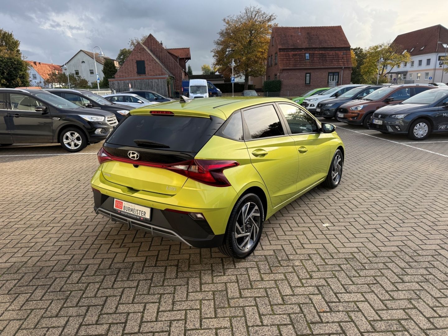 HYUNDAI i20 Select Family Navi Apple CarPlay Android Aut - Image 6