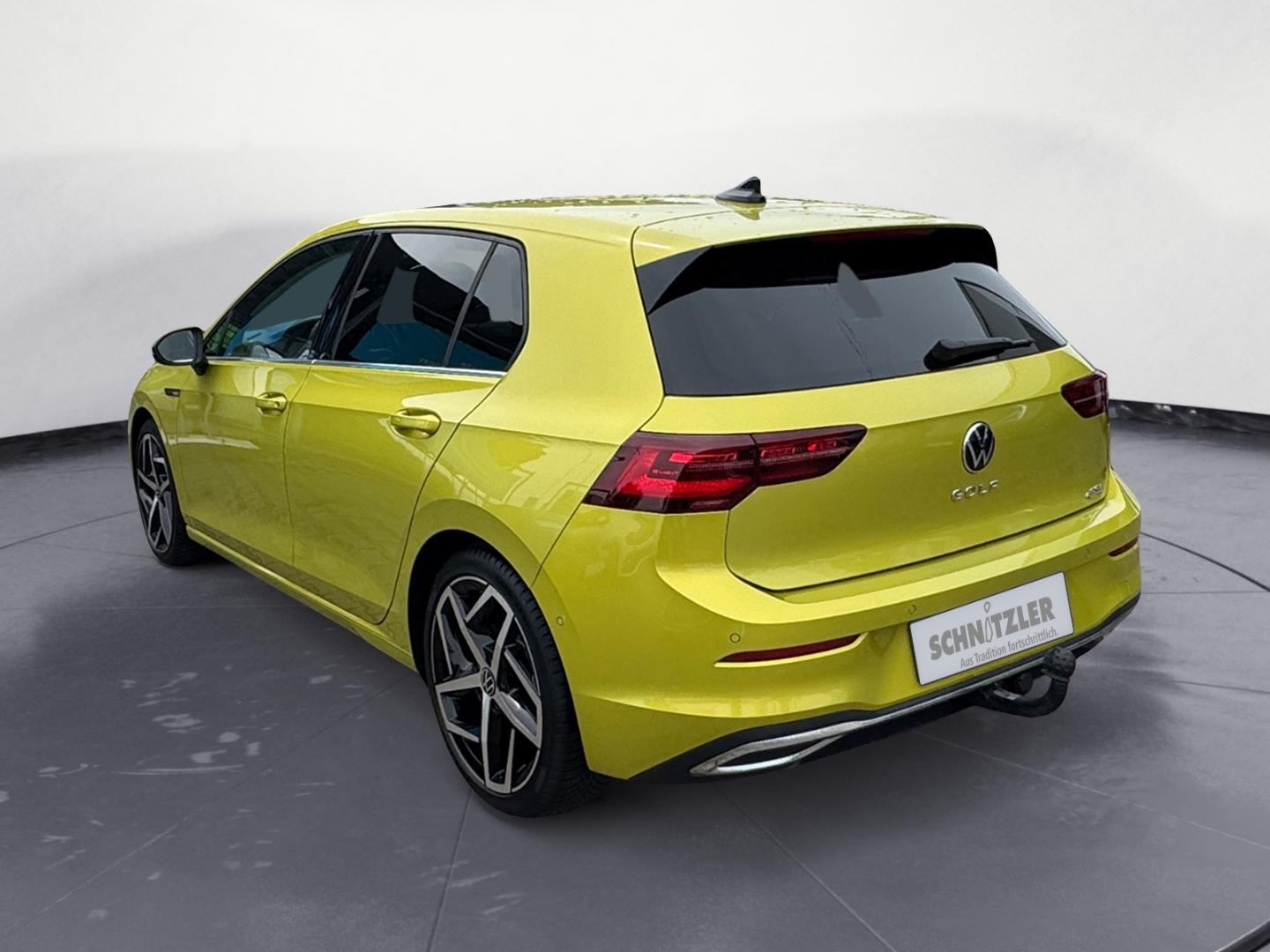 Volkswagen Golf 1.5 eTSI DSG Style MATRIX/NAVI/KAMERA/PANO/