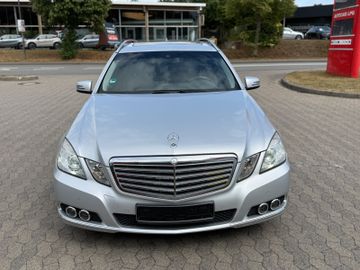 Mercedes E 220 - 7