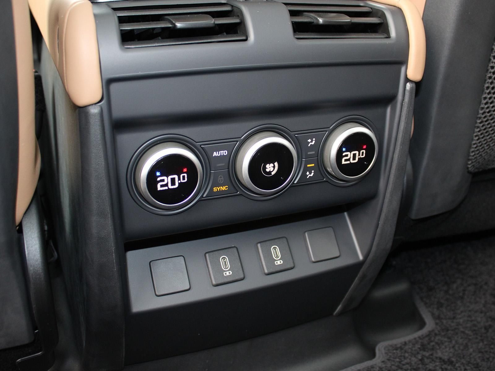 Fahrzeugabbildung Land Rover Defender 110 D350 X-Dynamic HSE
