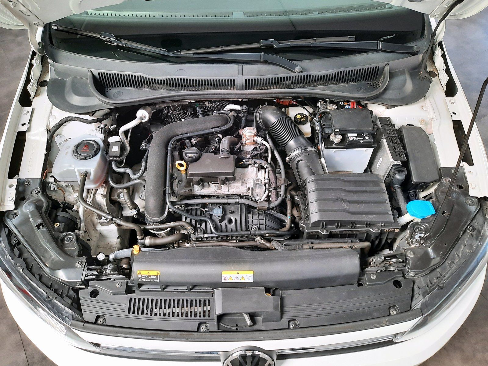 Fahrzeugabbildung Volkswagen Polo Highline TSI DSG *Klima*PDC*Sitzhzg*App-Co*