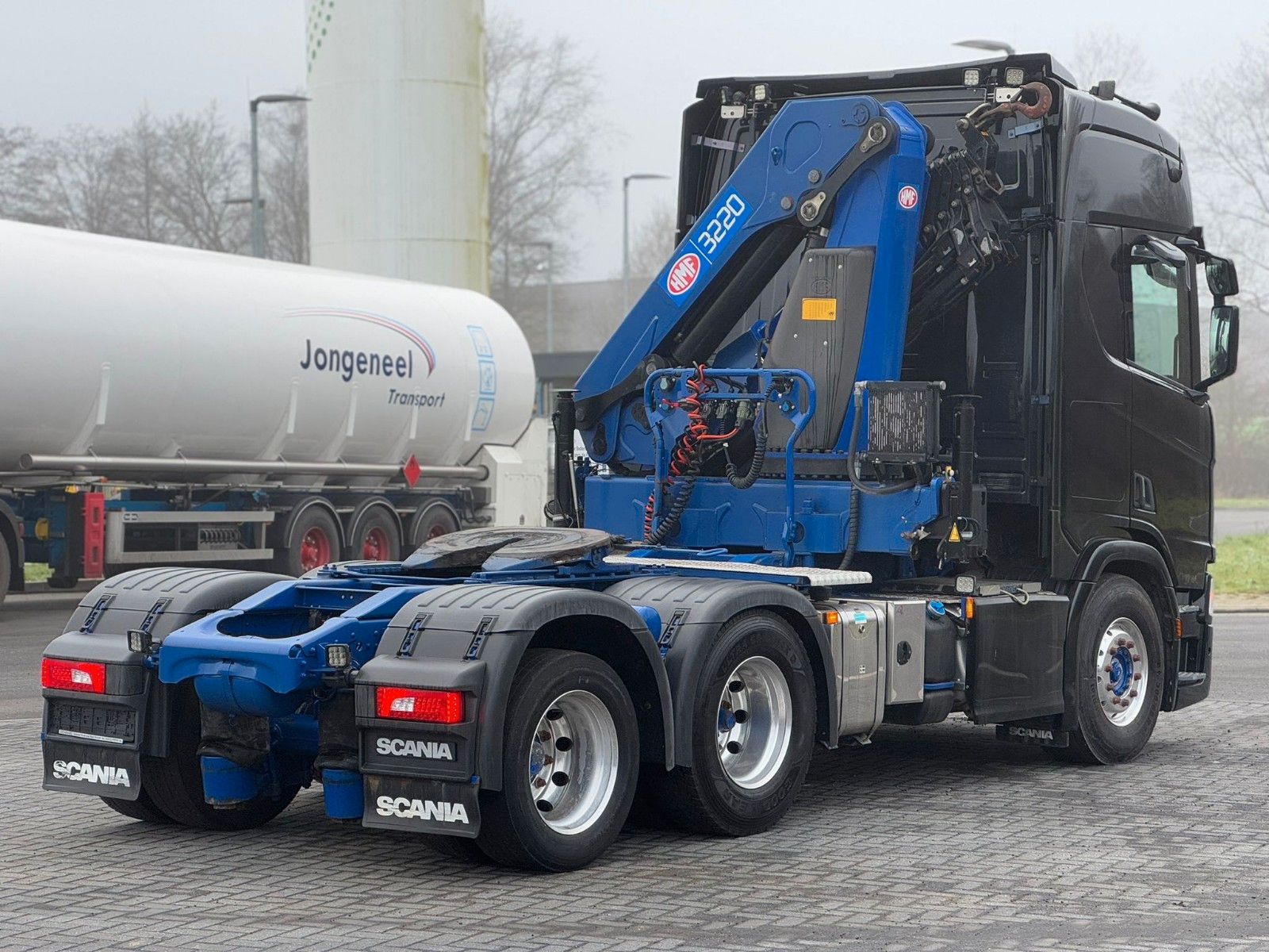 Fahrzeugabbildung Scania R580 V8 HMF 3220-K4 Kran Funk 66 t