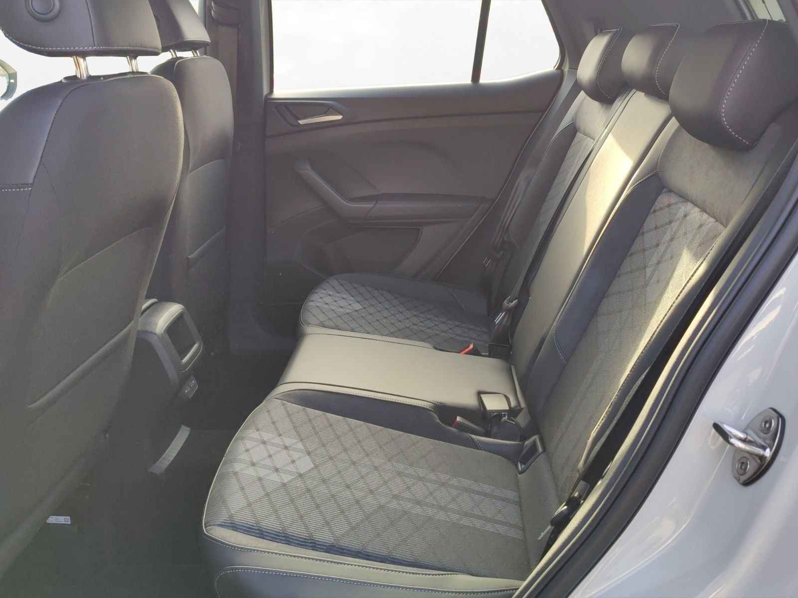 Volkswagen T-Cross - Bild 6