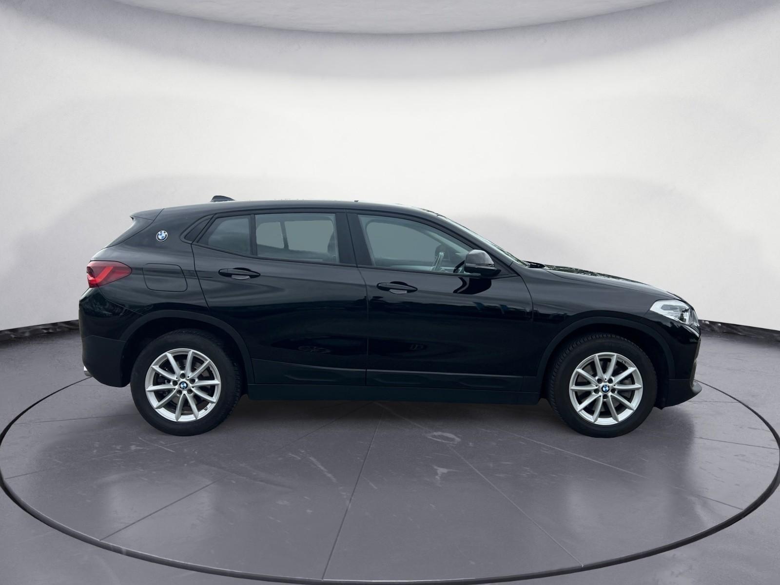 BMW X2 sDrive20i Advantage Steptronic DCT Navi AHK R, миниатюра 6