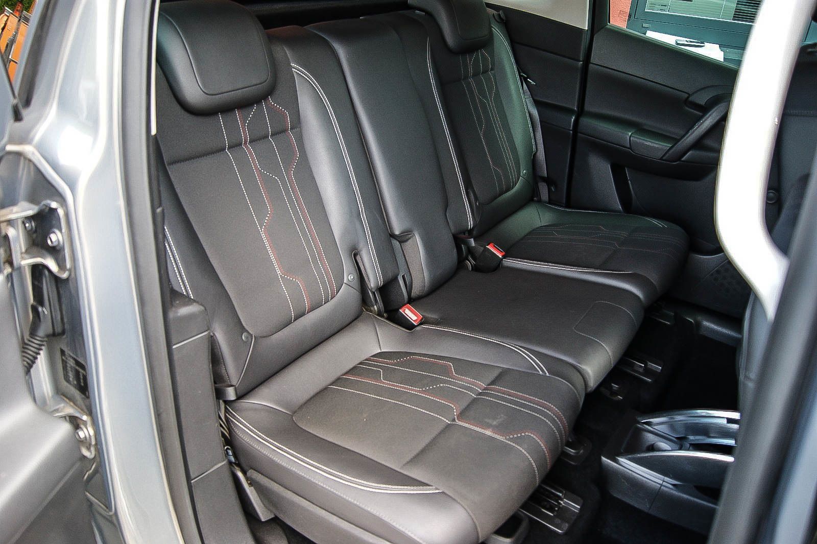 Fahrzeugabbildung Opel Meriva B 1.4Turbo 150 Jahre Opel 1HAND ANHZV PDC