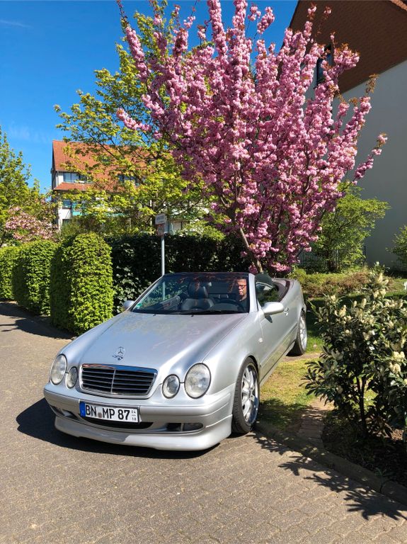 Mercedes-Benz CLK 230