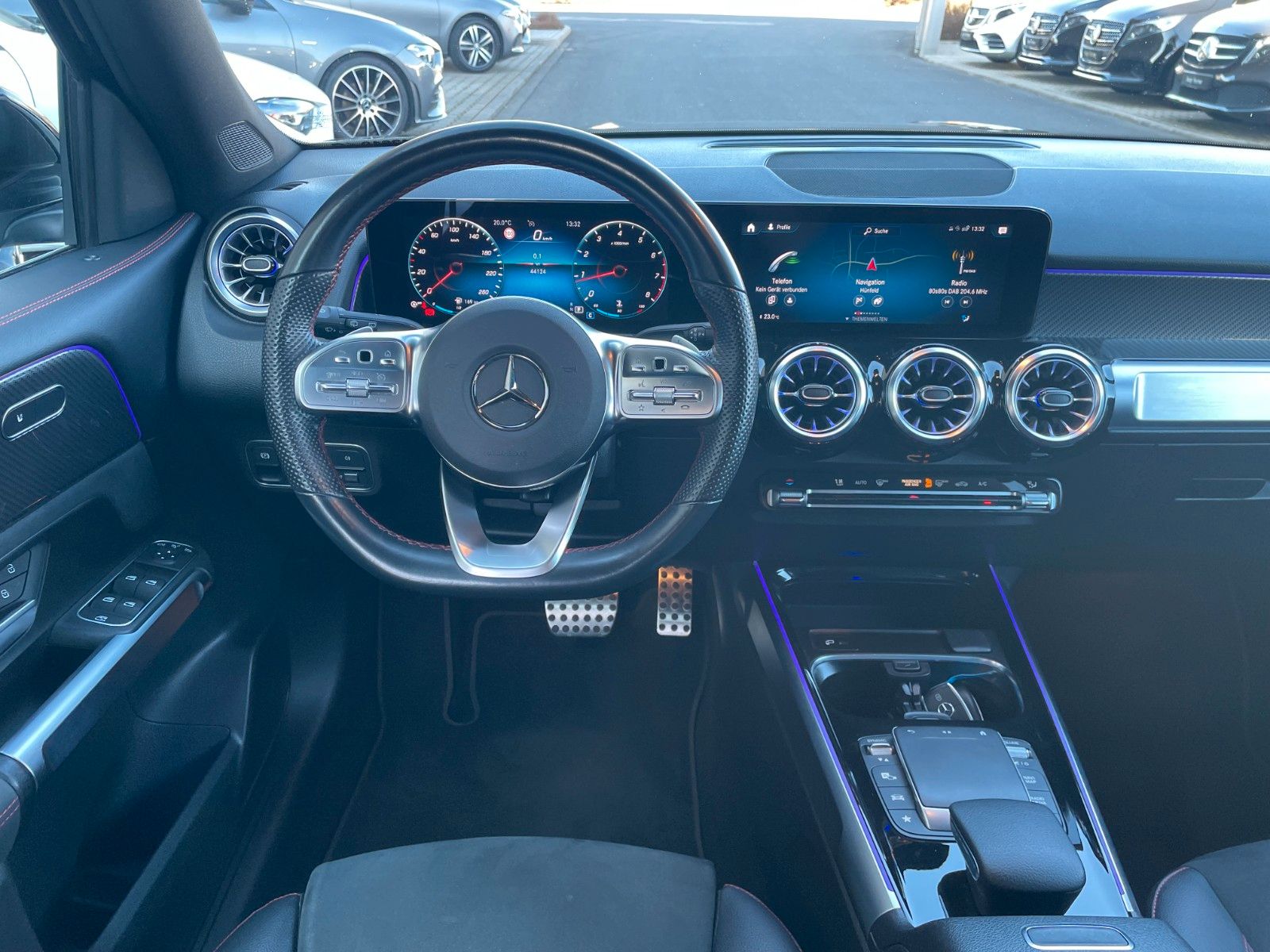 Fahrzeugabbildung Mercedes-Benz GLB 200 AMG 7-Sitzer +Ambiente+R-Kamera+Carplay