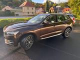 Volvo XC60 T5 AWD Inscription LED Navi CarPlay etc. - Volvo XC60 von privat