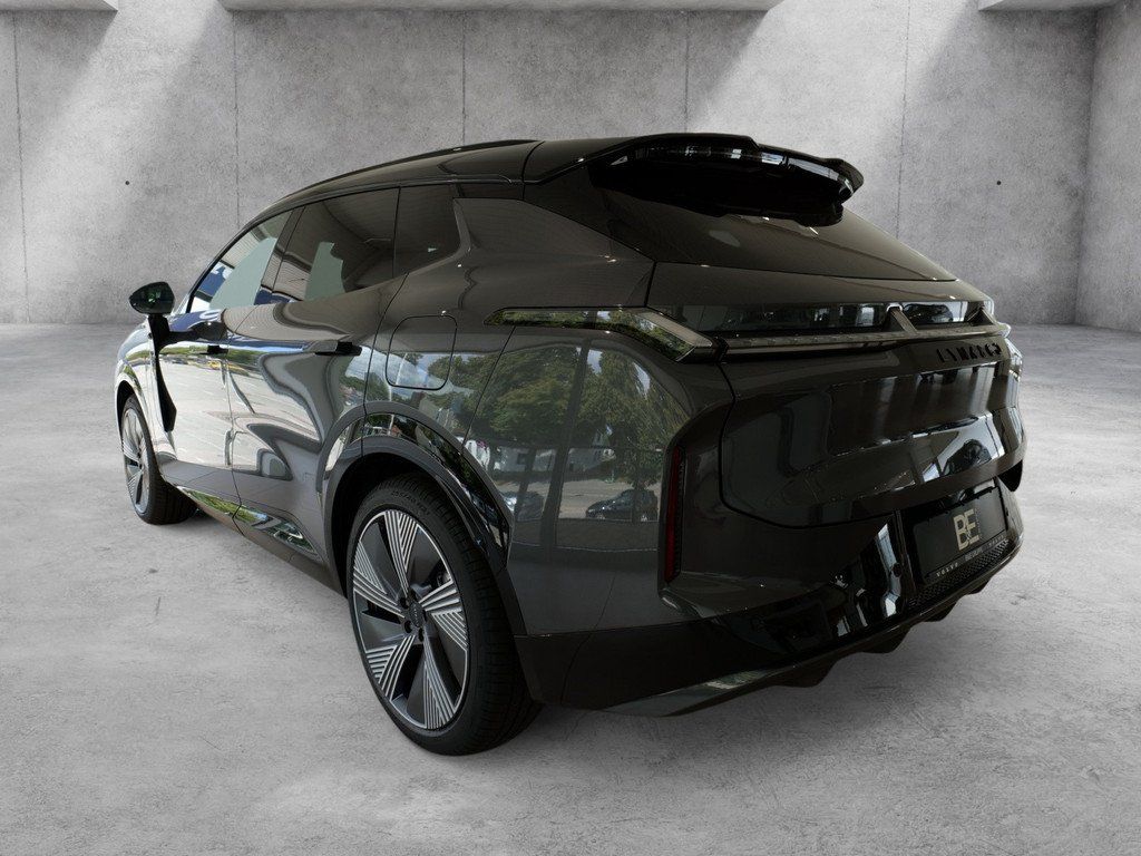 Lynk & Co 08