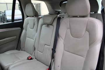 Volvo XC90 - 8