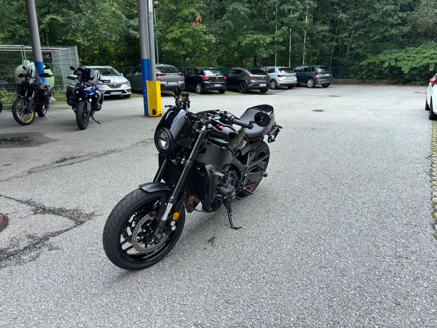 Fahrzeugabbildung Yamaha XSR 900 viel Zubehör!