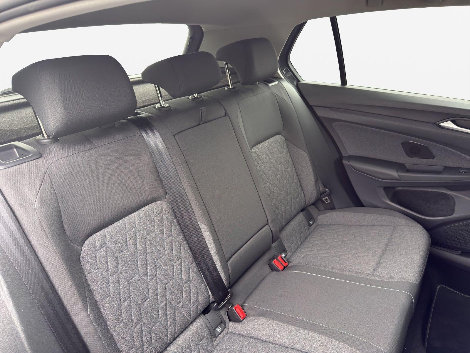 Volkswagen Golf VIII 1.0 eTSI DSG MOVE*LED*PANO*KAMERA*PDC*, миниатюра 17