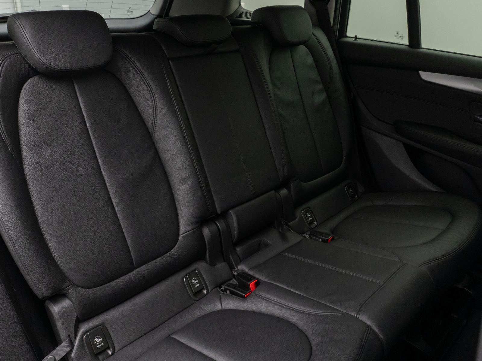 Fahrzeugabbildung BMW 220d Gran Tourer Advantage Kamera HUD Komfort