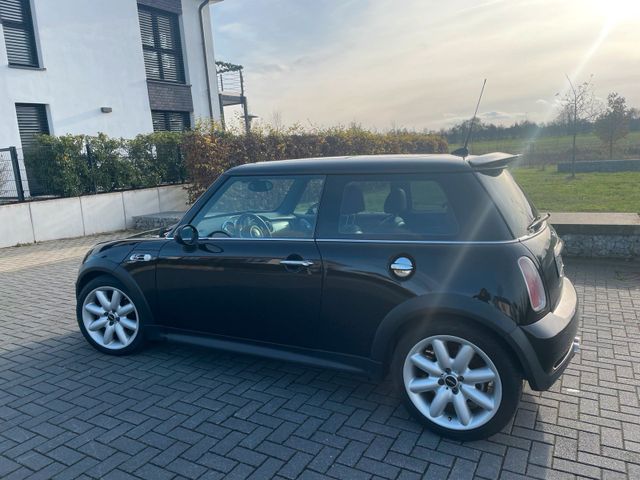 MINI Mini Cooper S Bmw Scheckheftgepflegt *Voll...