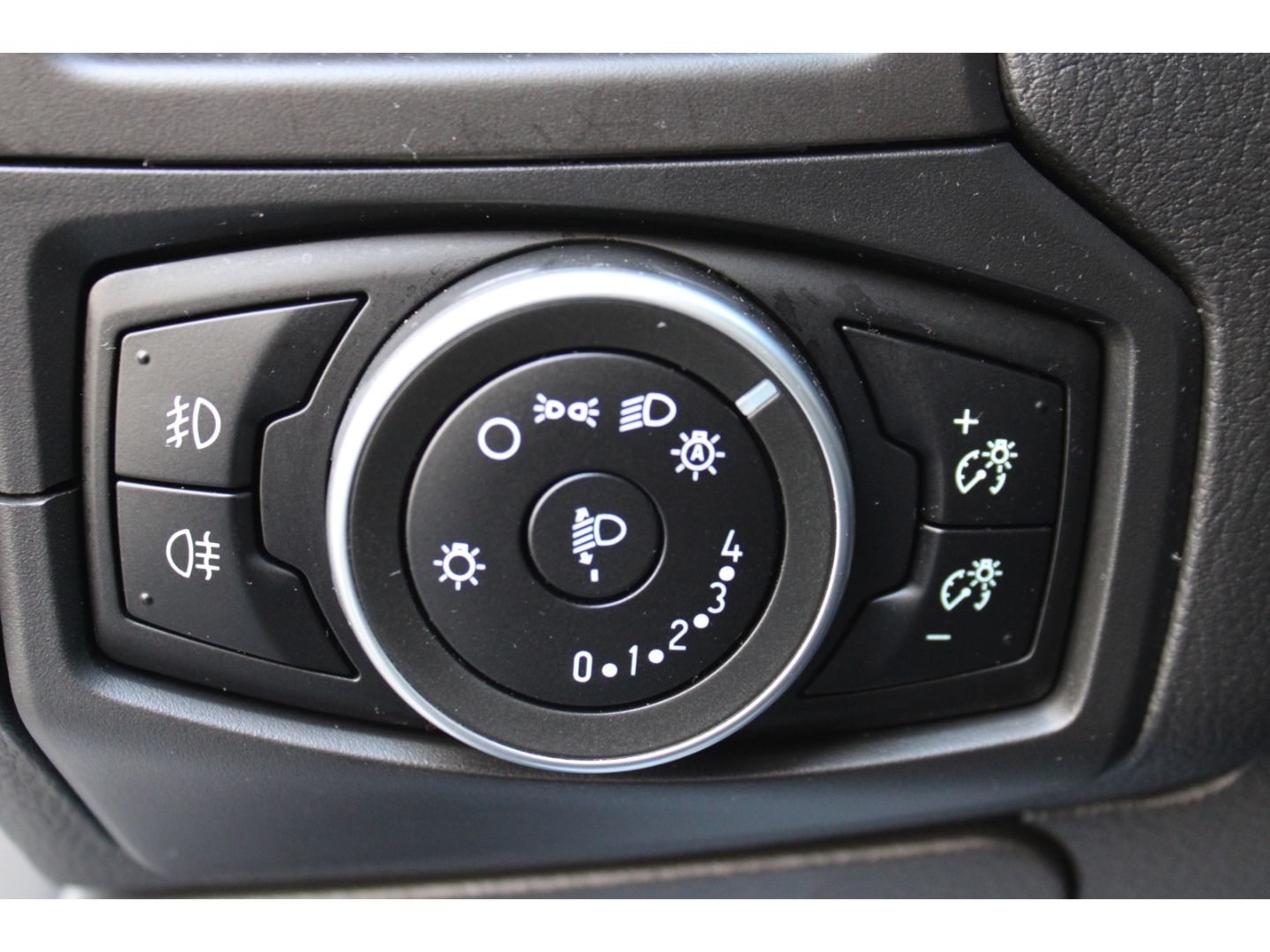 FORD Focus Turnier 1.5 EcoBoost Titanium Navi TWA RFK - Image 14