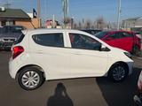 Opel KARL*PREIS MIT GARANTIE*1-HAND*S-HEFT*KLIMA*TOP - weiße Opel Karl