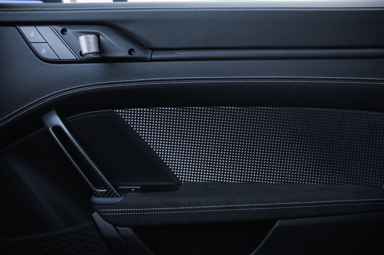 Fahrzeugabbildung Porsche 992/911 GT3 RS-PTS maritime-Lift-Weissach-PCCB