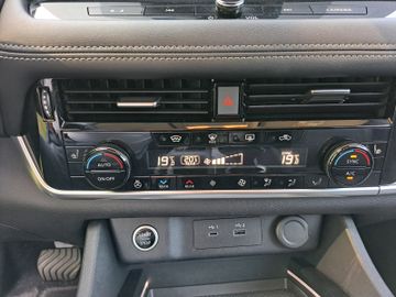 Nissan X-Trail - 11