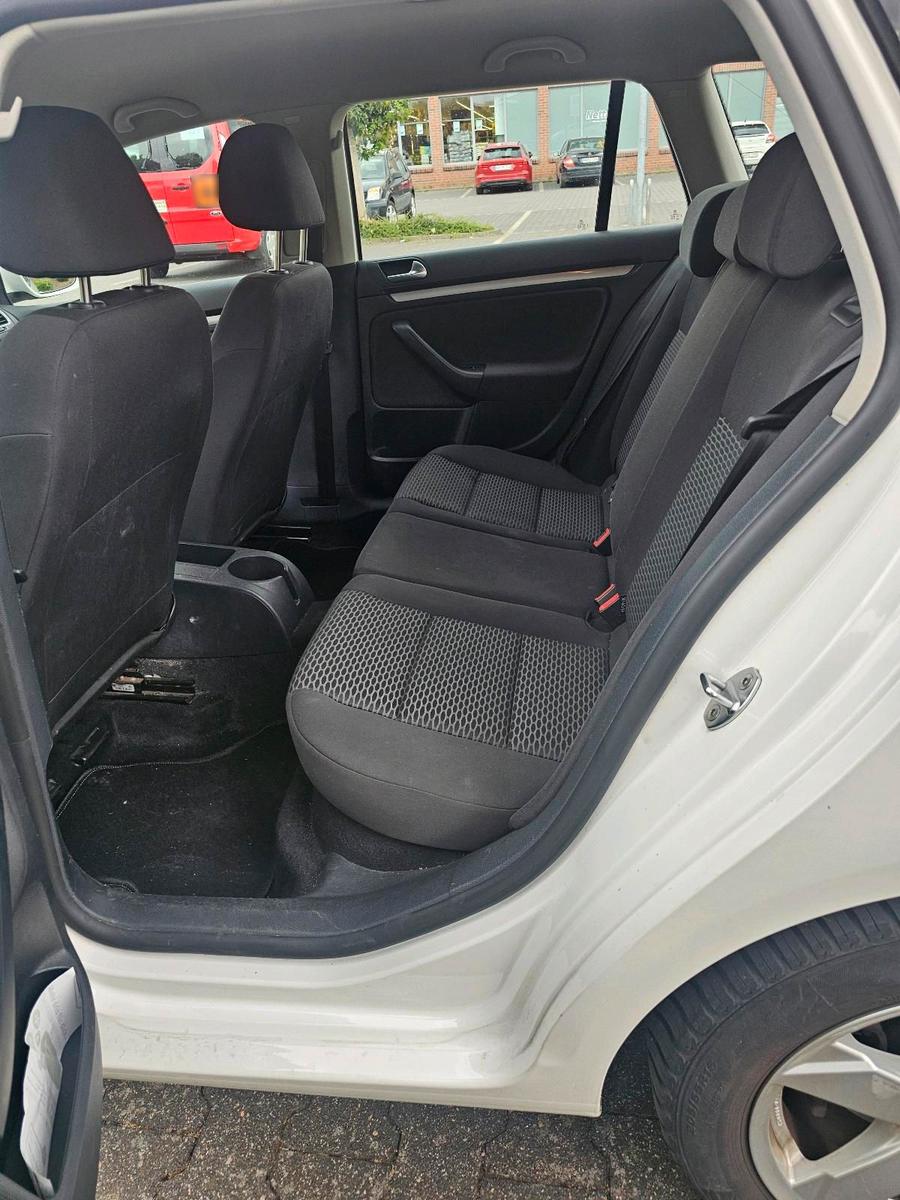 Volkswagen Golf 2011 — photo 10