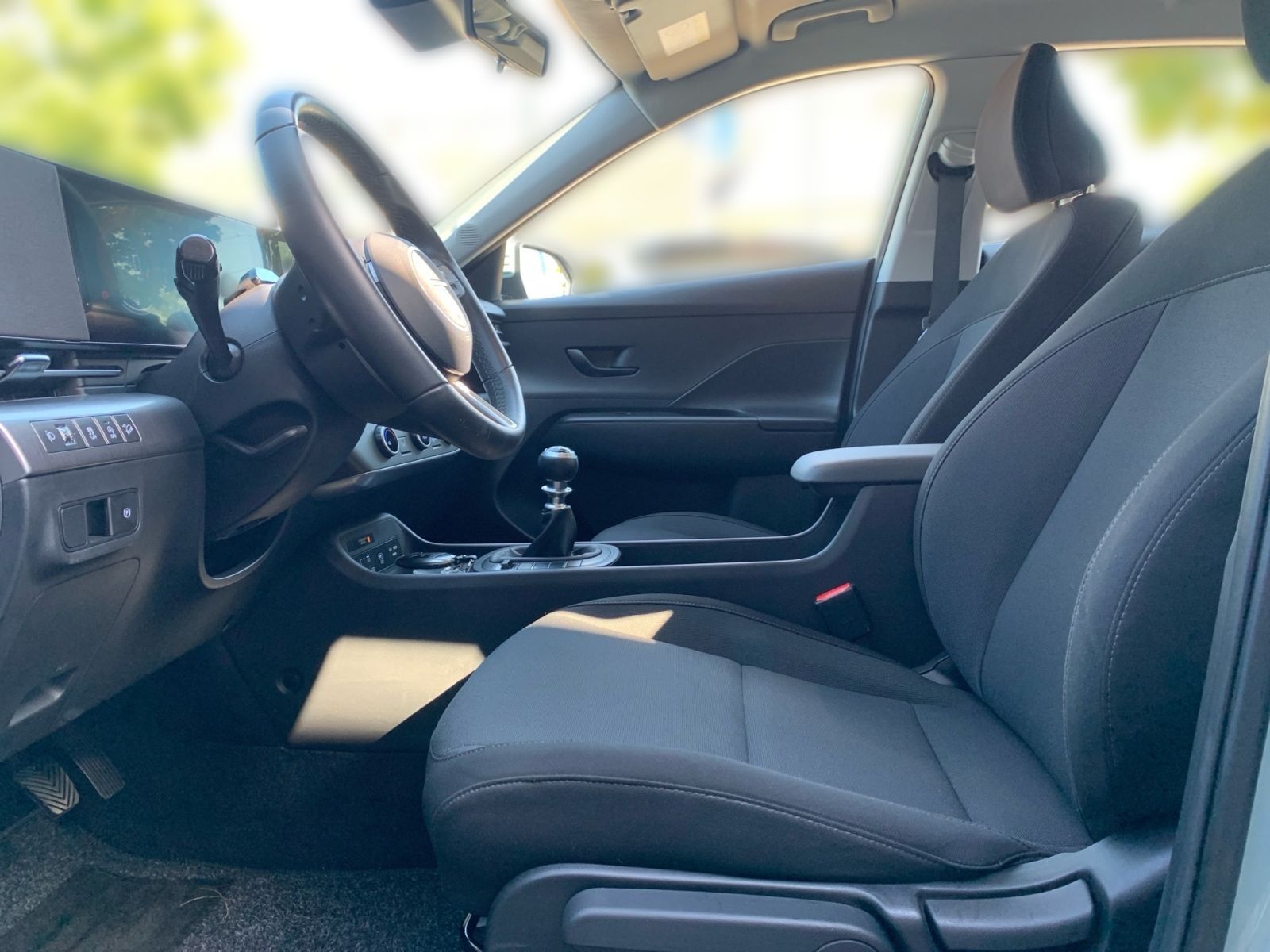 Fahrzeugabbildung Hyundai KONA 1.6 T-GDI Select Navi Allwetter
