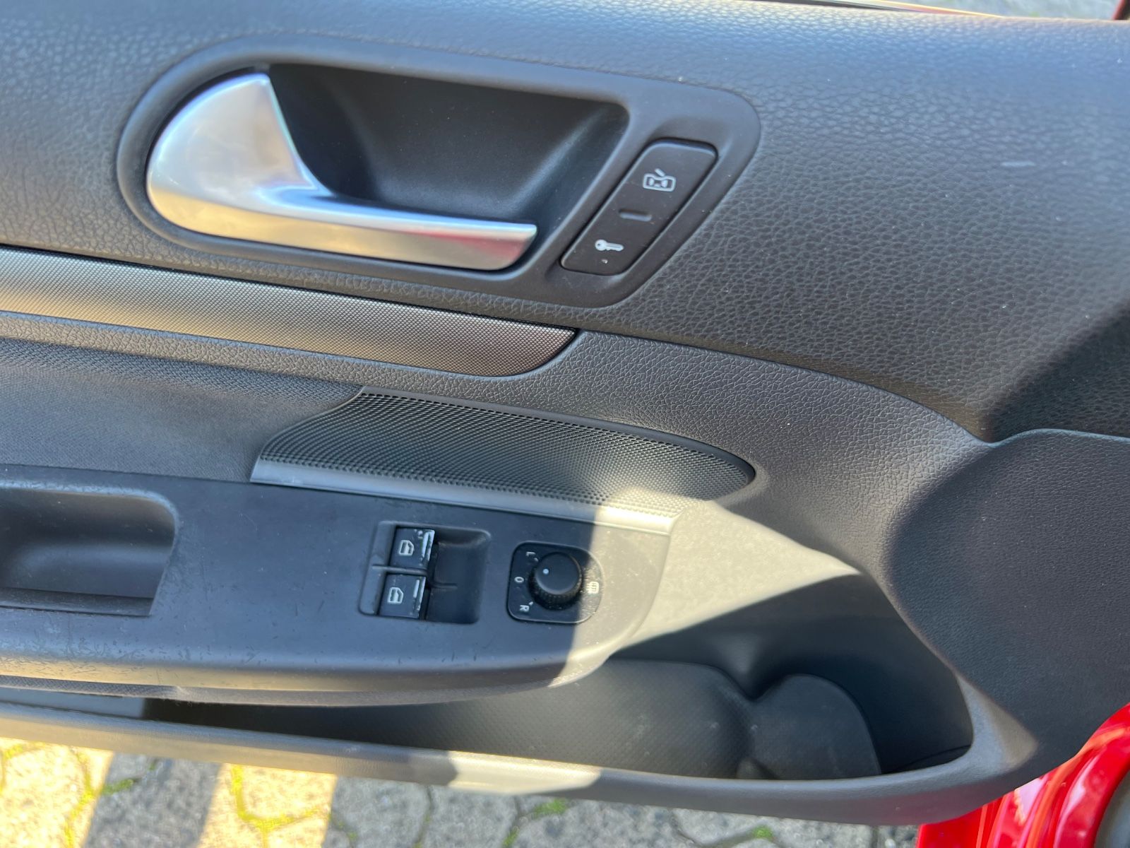 Fahrzeugabbildung Volkswagen Golf V 2.0 Comfortline 1.HAND*SERVICE NUR BEI VW