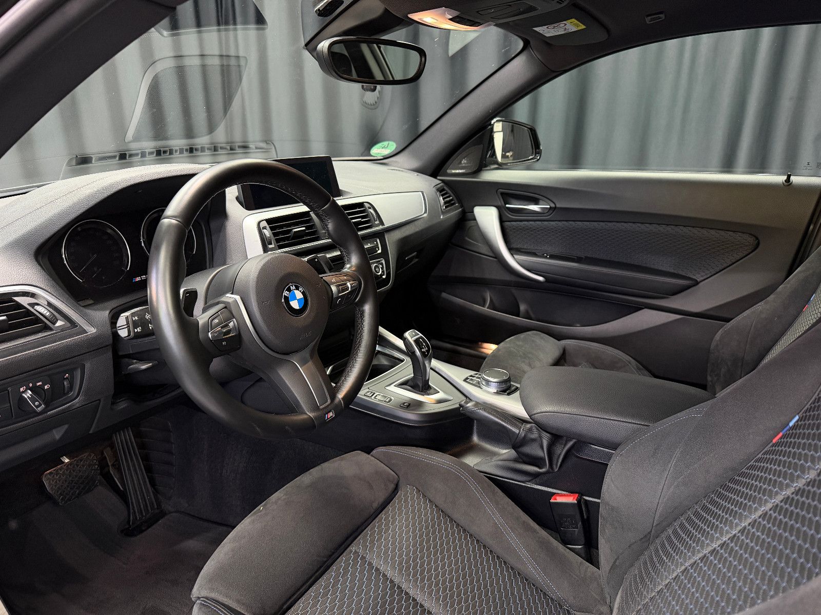 Fahrzeugabbildung BMW M240i Coupe|HJS|MPS|H&K|LCI|NO-OPF
