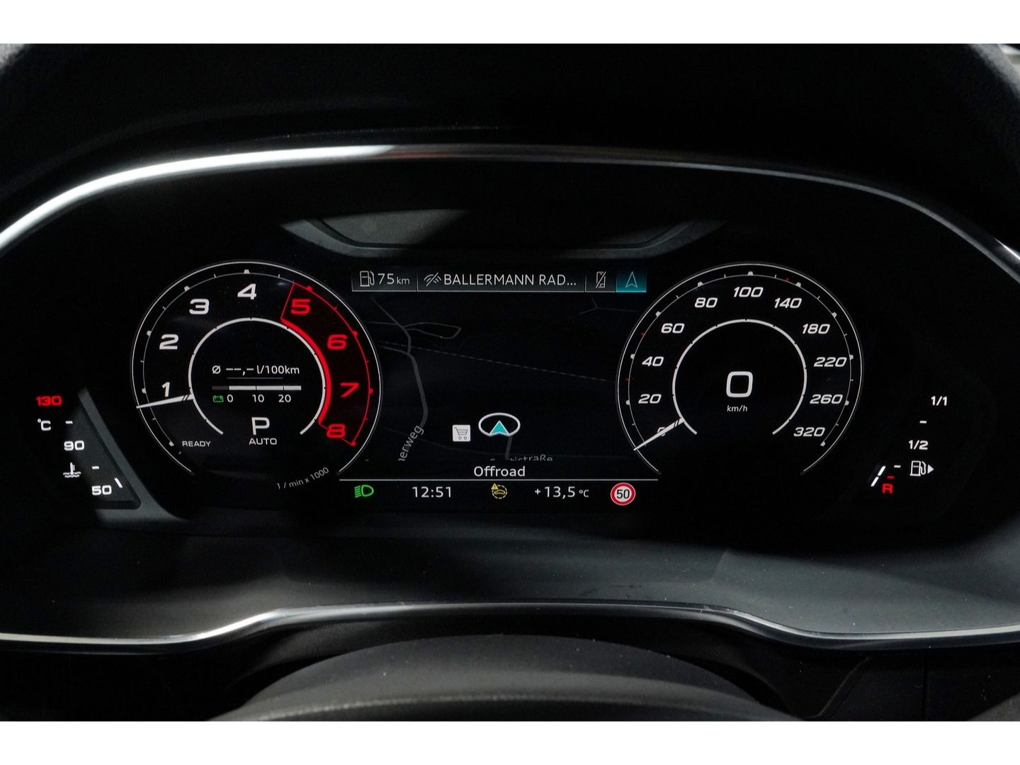 Audi RSQ3 - Bild 8