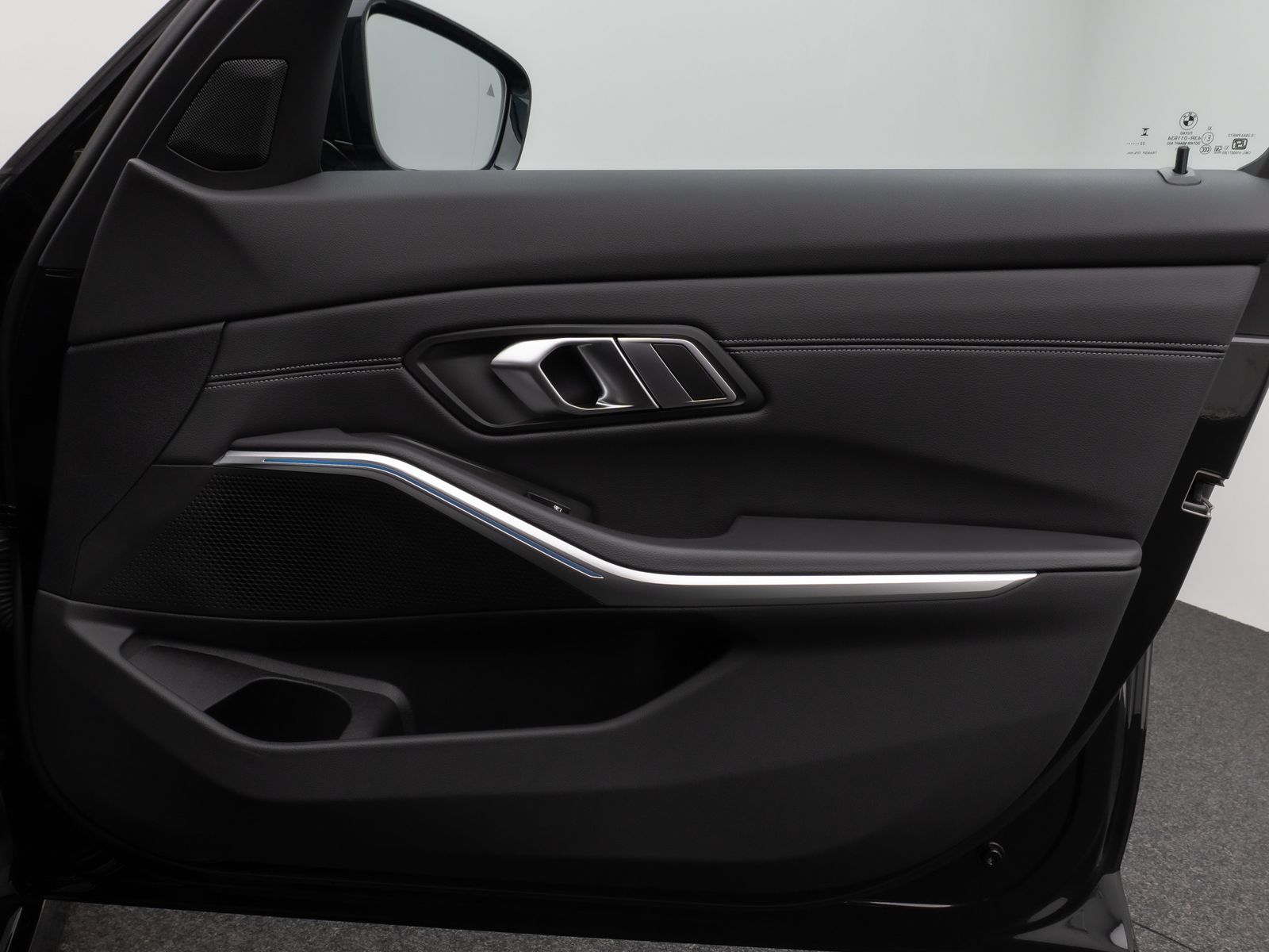 Fahrzeugabbildung BMW 330d Kamera DAB HiFi Leder Sport AdaptLED 18Zoll