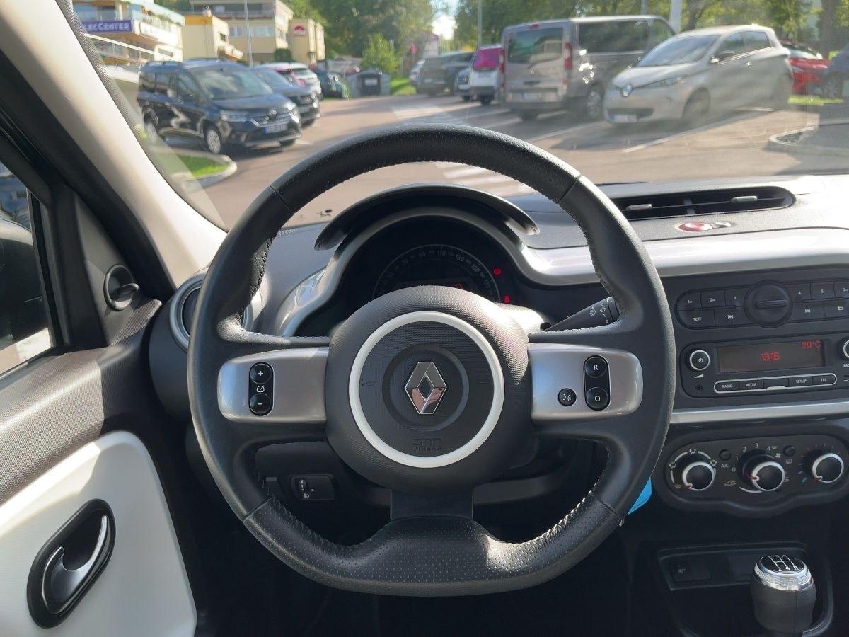 Fahrzeugabbildung Renault Twingo ZEN SCe 65 Klima GJR - mit KI generiert/bearbeitet