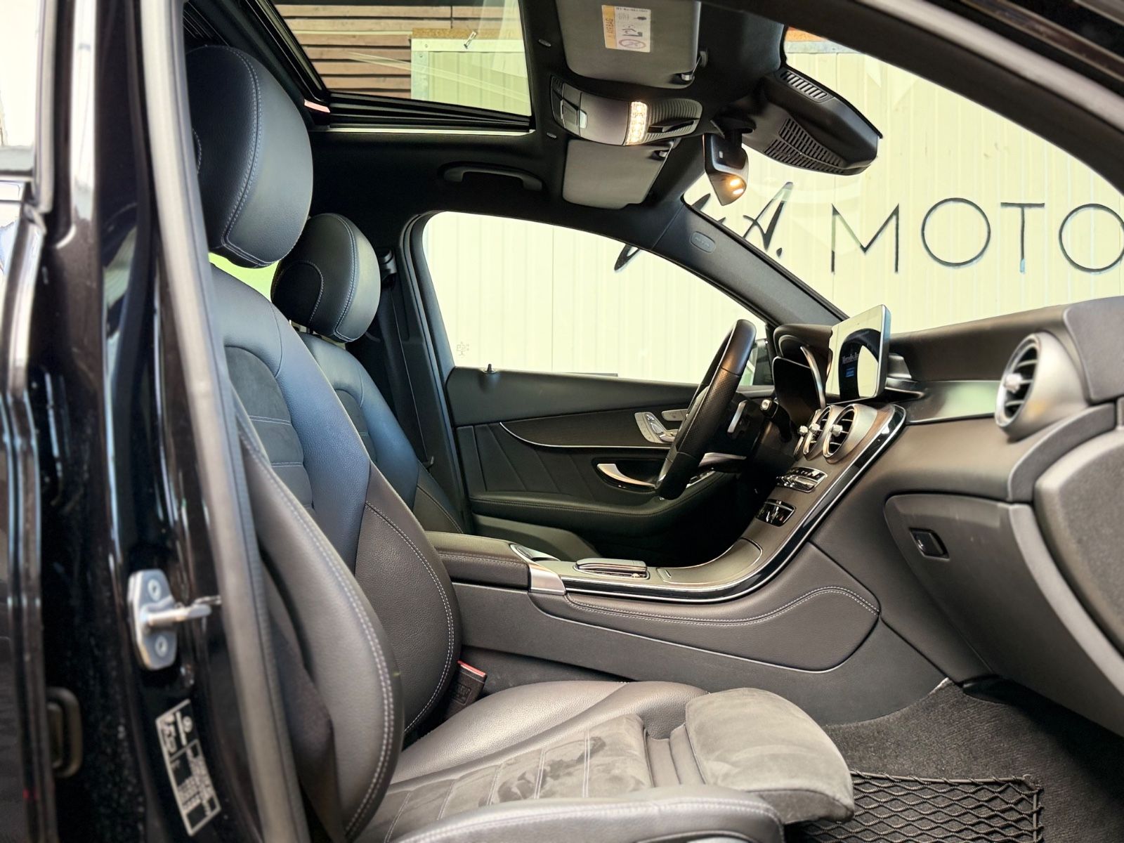 Mercedes-Benz GLC 300 COUPE 4MOT BURMESTER AMG GSD WIDESCREEN foto 15