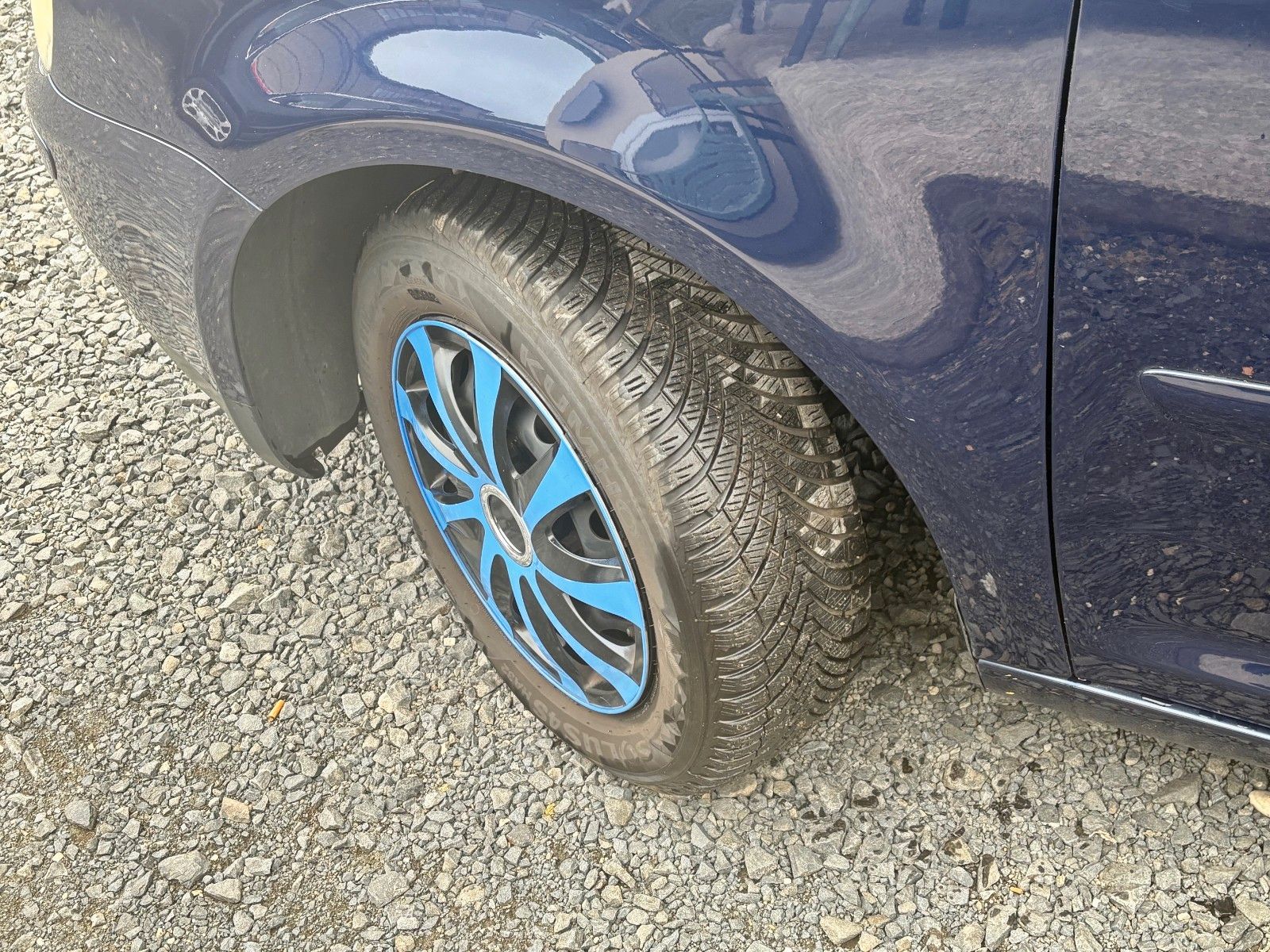 Fahrzeugabbildung Volkswagen Touran Trendline 1.9 TDI Navi SHZ AHK Klima