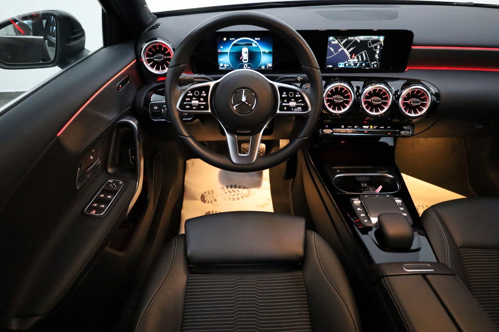 Fahrzeugabbildung Mercedes-Benz A 220d Lim. Progressive T.Leder,Navi,LED,SH,Park