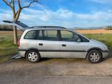 Opel Zafira - Behindertengerechtes Auto mi... - gebrauchte Opel Zafira aus dem Jahr 2000