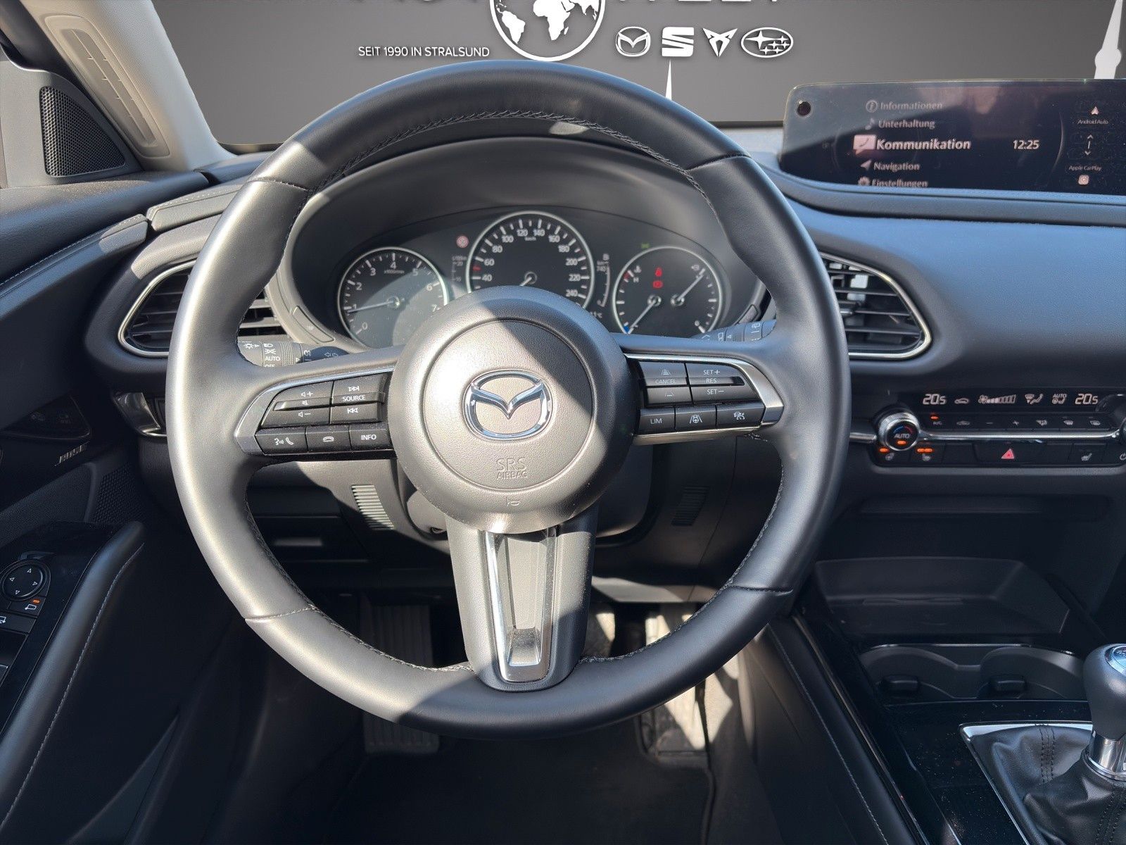 Fahrzeugabbildung Mazda CX-30 2.0L e-SKYACTIV Centre-Line