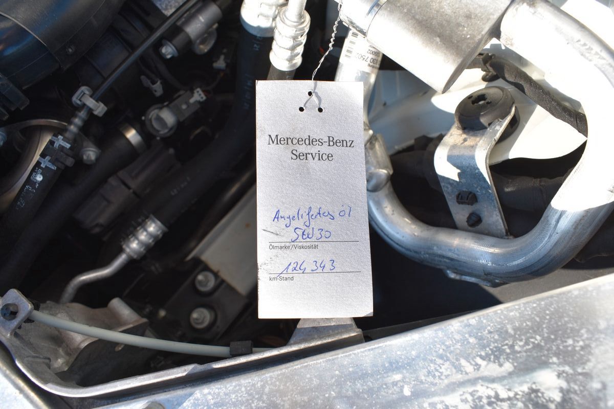 Fahrzeugabbildung Mercedes-Benz E 400d  Lim. 4Matic designo Multibeam AMG Line