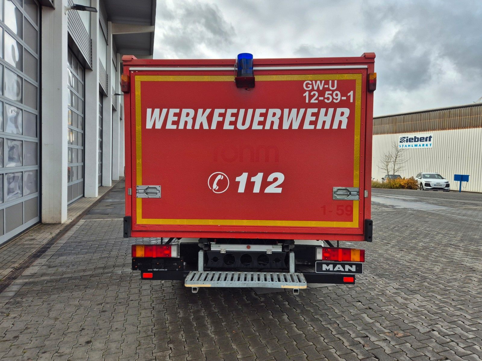 Fahrzeugabbildung MAN LE 9.150 Feuerwehr Schmitz GW-6 Gerätewagen
