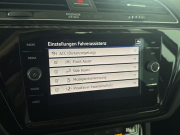 Volkswagen Touran 2.0 TDI DSG LED NAVI ACC 7SITZE AHK