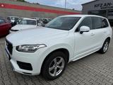 Volvo XC90 Kinetic 2WD - Volvo XC90 Kinetic mit Diesel-Antrieb