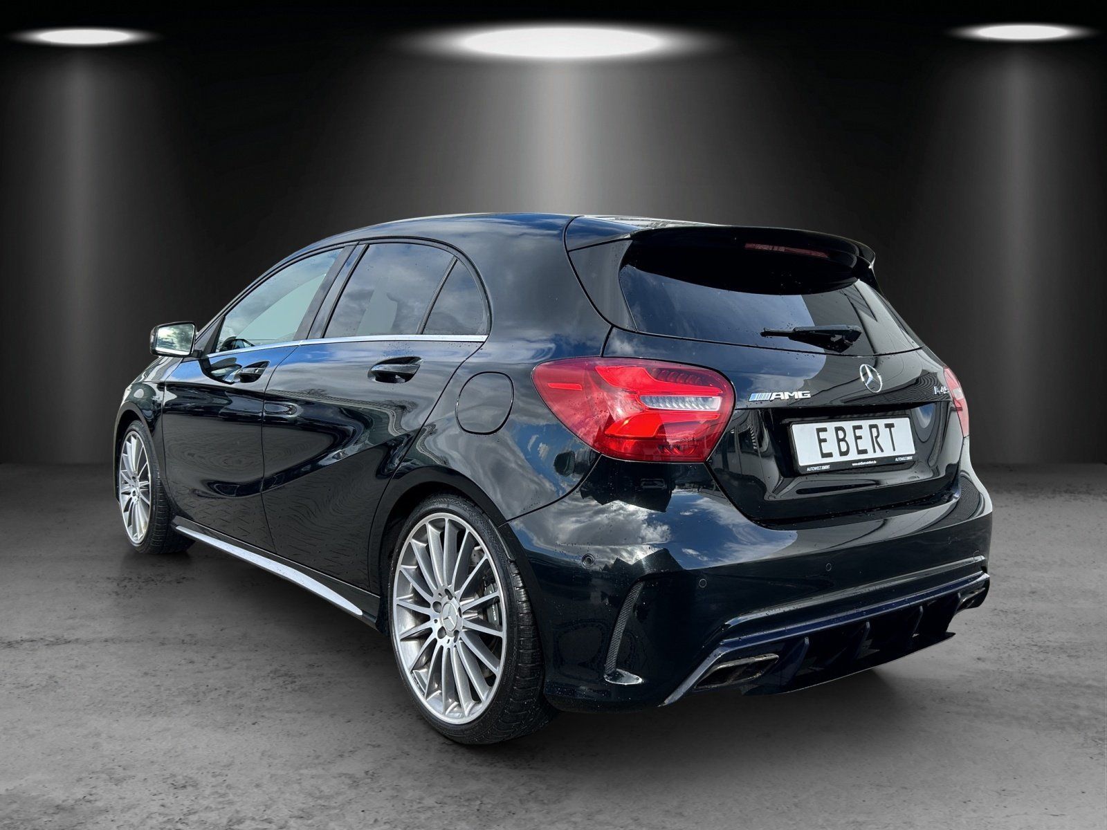 Fahrzeugabbildung Mercedes-Benz A45 AMG Pano/LED/Navi/Kamera/SoundHK/MB-Scheckh/