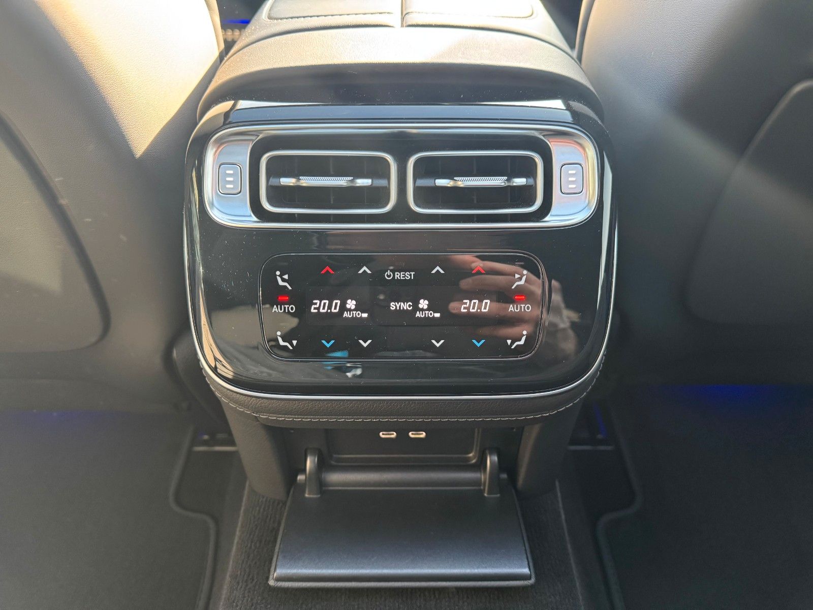 Fahrzeugabbildung Mercedes-Benz S 450 4M L AMG+Pano+3D+Digital+Burm+HUD+TV+AirM