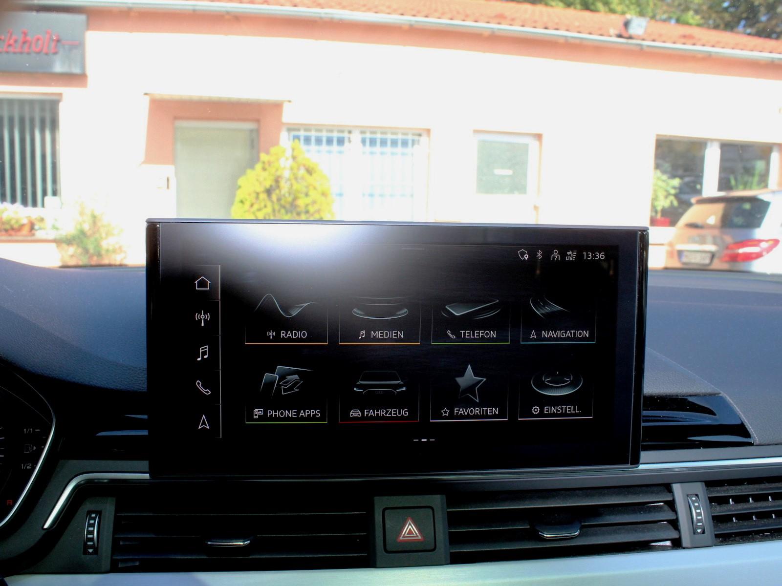Audi A4 40 TFSI quattro S Line Panorama Kamera B&O WR