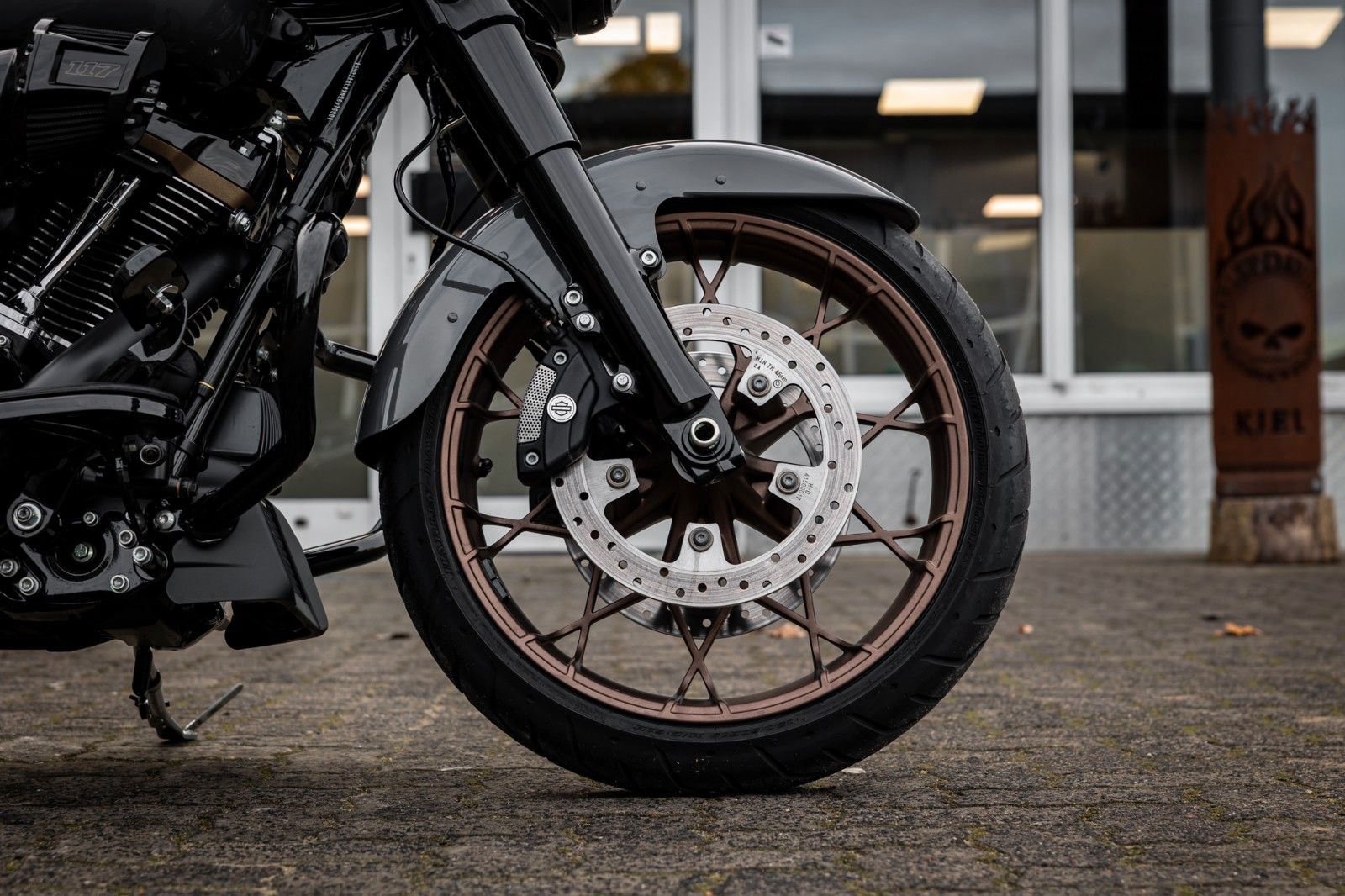 Fahrzeugabbildung Harley-Davidson FLHXST STREET GLIDE ST 117 - Jekill & Hyde -