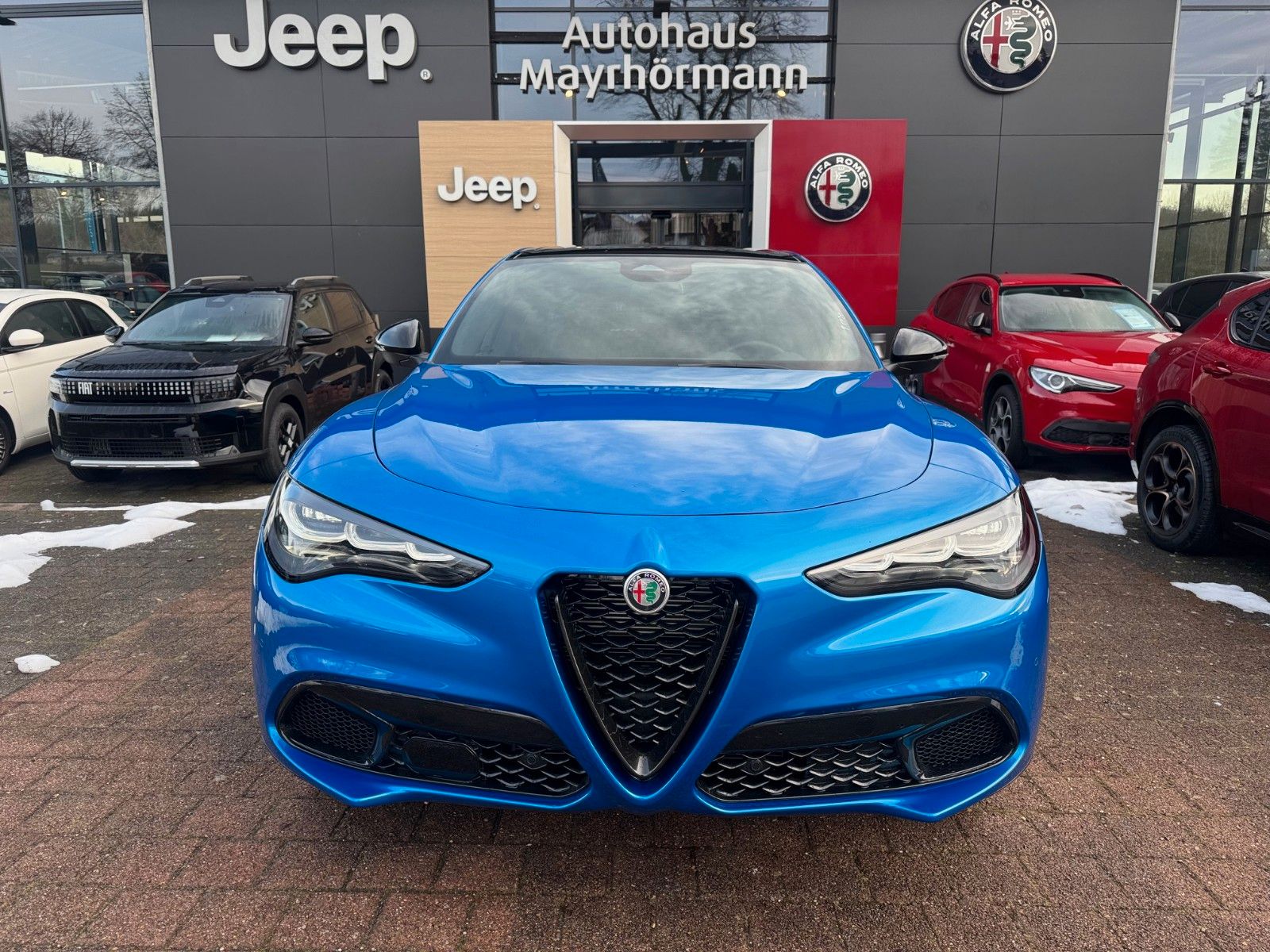 Fahrzeugabbildung Alfa Romeo VELOCE 2.0 Turbo 280PS Q4 GLASDACH NAVI KAMERA