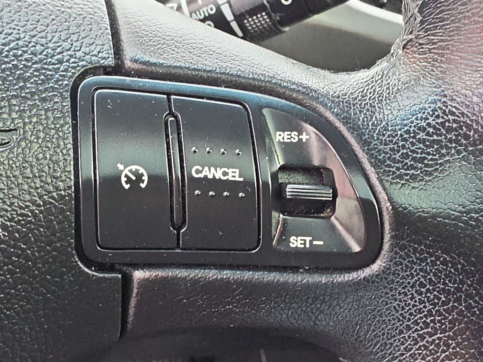 Fahrzeugabbildung Kia Sportage  ALLRAD 4X4 AUTOMAT/PANORAMA/NAVI/XENON