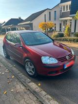 Volkswagen Golf 5 / Mit Sound Anlage!  TÜV neu!! - Volkswagen Golf aus 2004: Golf5