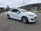 Peugeot 207 CC 1.6 VTi Roland Garros"1.Hand"AHK"Scheckh. - Peugeot 207 mit Benzin-Antrieb: Cabrio