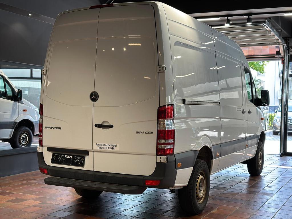 Mercedes-Benz Sprinter