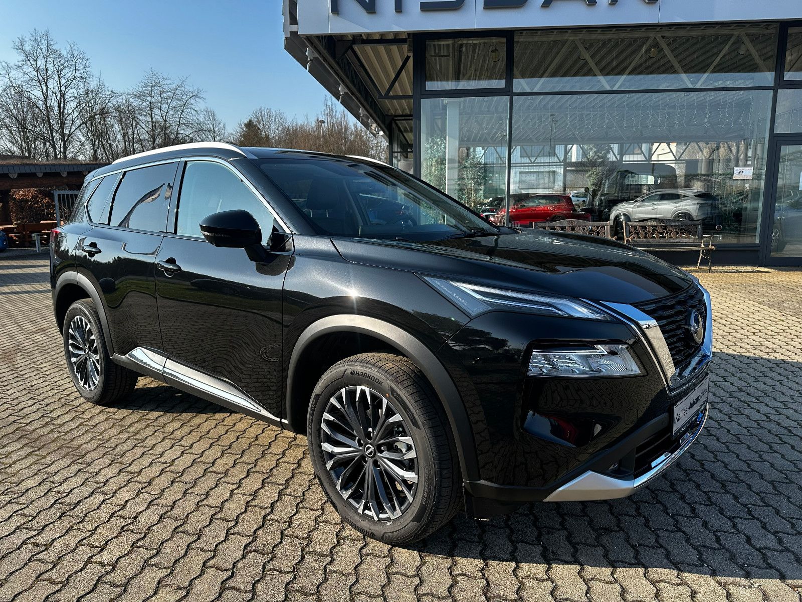 Fahrzeugabbildung Nissan X-Trail Tekna 1,5 VC-T CVT  2WD   ACC