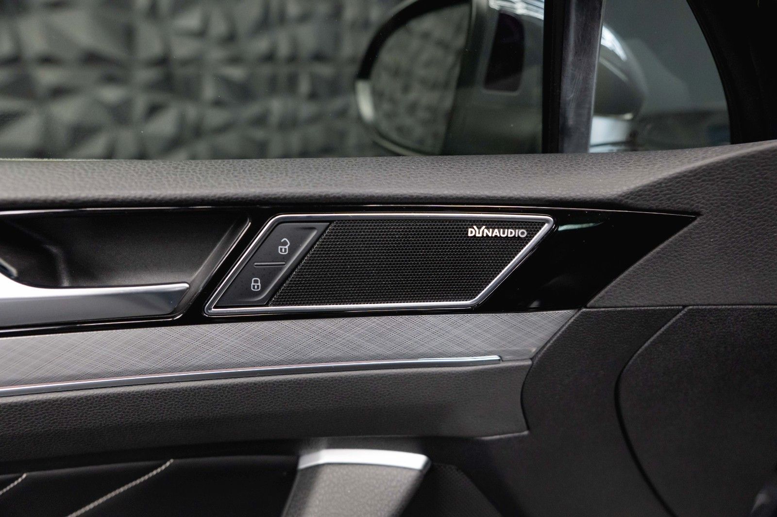 Fahrzeugabbildung Volkswagen Passat Variant GTE PlugIn Hybrid *LED*Kamera*19%