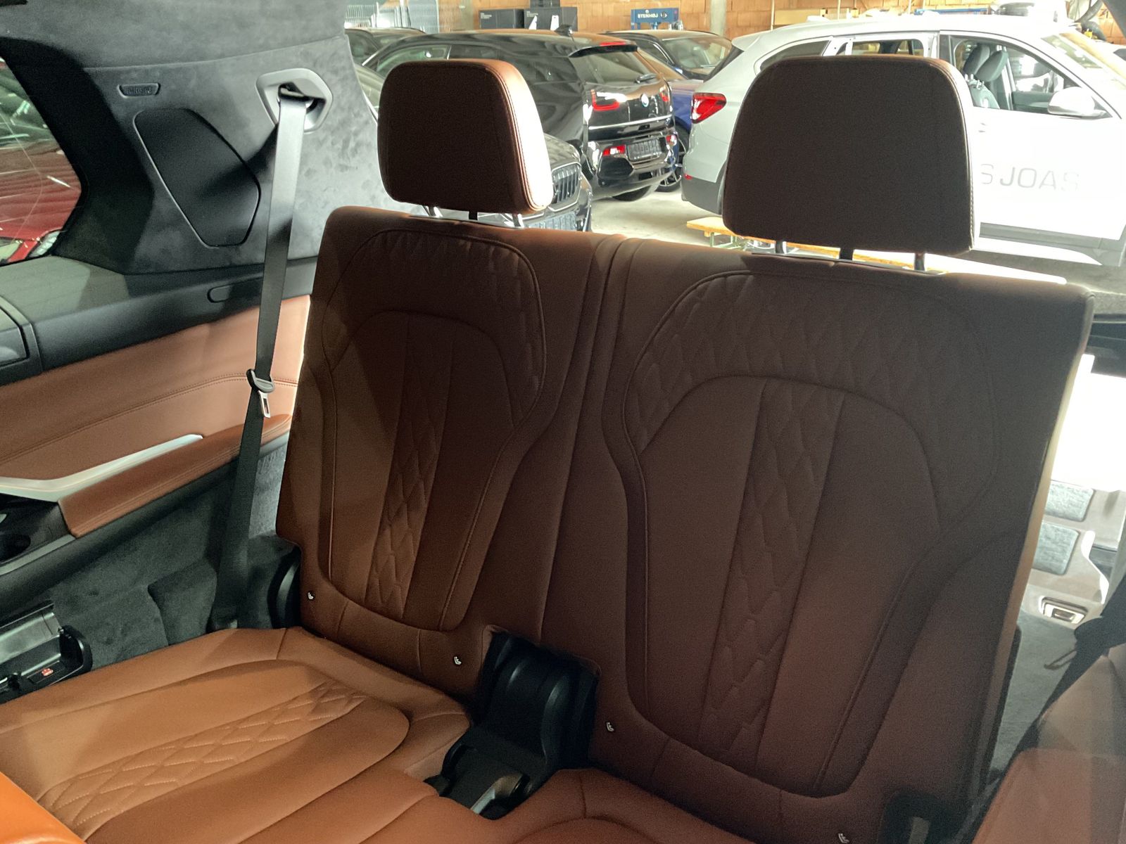 Fahrzeugeinzelansicht 14 Fahrzeugabbildung BMW X7 xDrive40d *23" LMR *Sitzbelüftung *Standhzg.